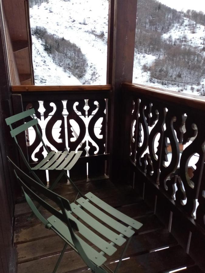 Pied des pistes, pleine nature Ustou Exterior foto