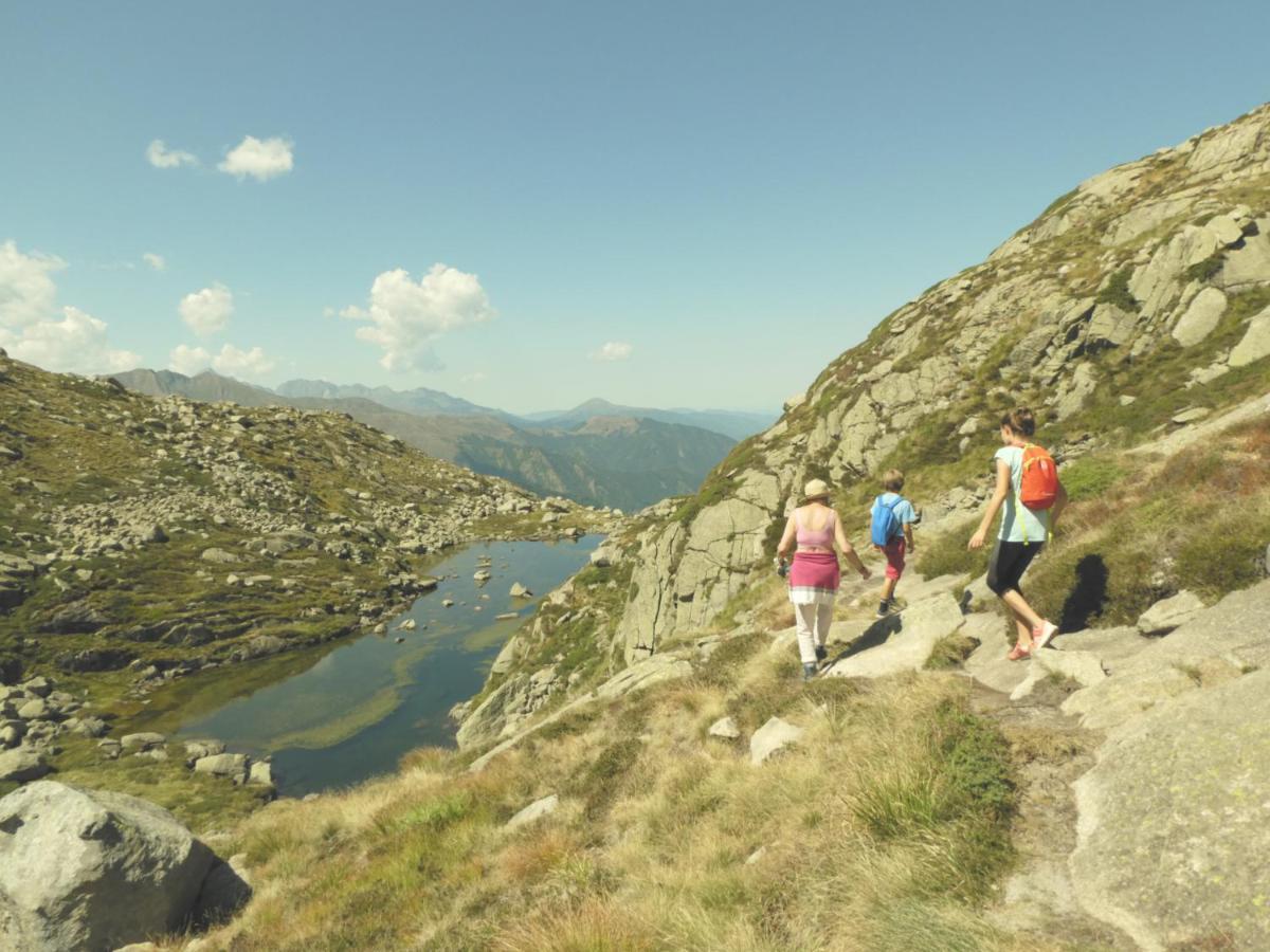 Pied des pistes, pleine nature Ustou Exterior foto